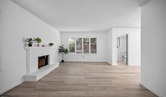 1324 Almondwood Dr, Antioch, CA 94509
