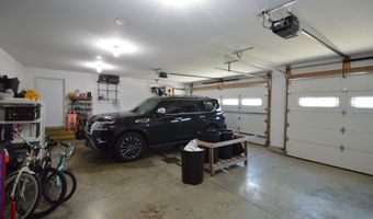 2413 S Lawson St, Aberdeen, SD 57401