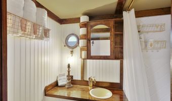 208 S 2nd St, Alpine, TX 79830