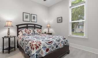 329 Saint George St, Bay St. Louis, MS 39520