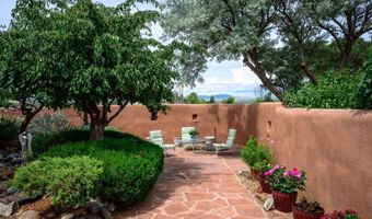 42 Hondo Seco Rd, Arroyo Hondo, NM 87513