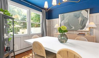 9 Kiki Cir, Cranston, RI 02921