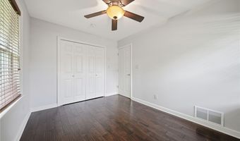 734 Knollwood Dr, Ashtabula, OH 44004