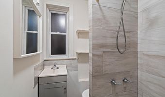 352 AVENUE C, Bayonne, NJ 07002