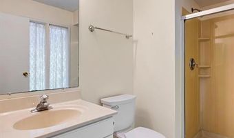 1115 Dutch Mill Dr, Ballwin, MO 63011