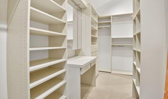 9209 VENDOME Dr, Bethesda, MD 20817