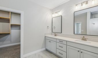 322 W Pepper Tree Rd, Andover, KS 67002