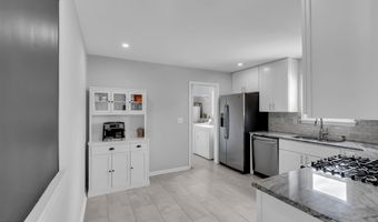 1516 Mizzen Ave, Beachwood, NJ 08722