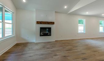 430 Main St, Bauxite, AR 72011