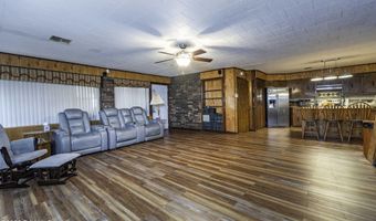 13132 Veterans Memorial Dr, Abbeville, LA 70510