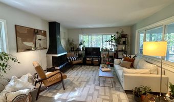 3177 Sunnywood Dr, Ann Arbor, MI 48103