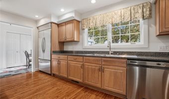 4441 Lake Rd W, Ashtabula, OH 44004