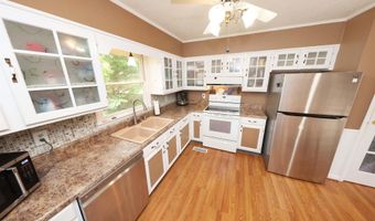 1012 VALLEY CREEK Dr, Anniston, AL 36207