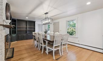 15 Birchwood Dr, Cumberland, RI 02864