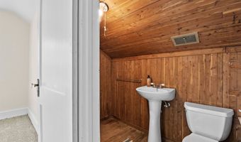 126 YALE St, Green Bay, WI 54303