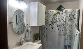 802 Fountain Dr, Carlsbad, NM 88220