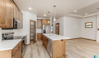 2404 E Brek St, Brandon, SD 57005