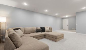 15563 Duck Trail Ln, Apple Valley, MN 55124