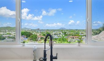 1340 Aupupu St, Kailua, HI 96734