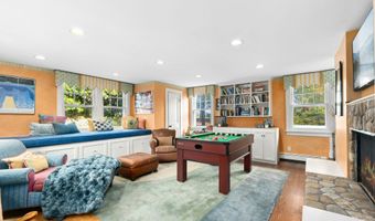 561 Middlesex Rd, Darien, CT 06820