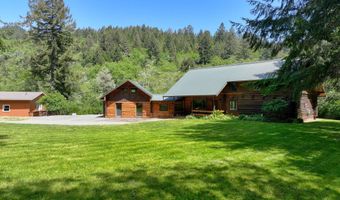 17285 RUSTIC Ln, Brookings, OR 97415