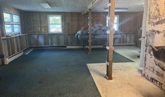 41 Mansion St, Bellingham, MA 02019