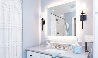 62 Nipmuc Trl C, North Providence, RI 02904