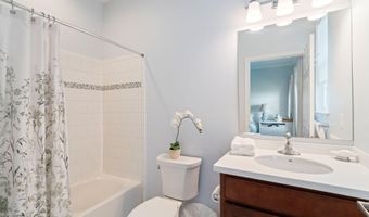 10 Chapel Hill Ct, Barnegat, NJ 08005