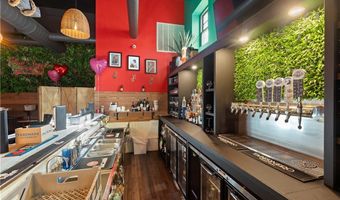 382 Thames St, Bristol, RI 02809