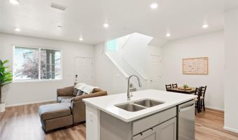 21528 E 59th Pl, Aurora, CO 80019