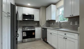 15609 EVERGLADE Ln 203, Bowie, MD 20716
