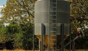 Henderson Rd, Batesville, MS 38606