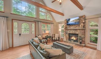 238 King Arthur Rd, Blakeslee, PA 18610