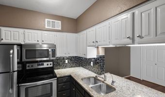 4130 Proton Dr 6D, Addison, TX 75001