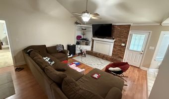 612 Esplanade Ave, Bay St. Louis, MS 39520