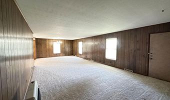1889 HIGHWAY 80 E, Arlington, KY 42021