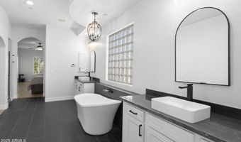 5216 E BARWICK Dr, Cave Creek, AZ 85331