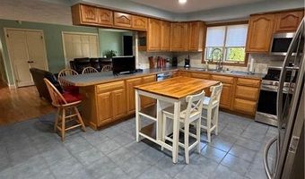 45 Pinewood Dr, North Providence, RI 02904