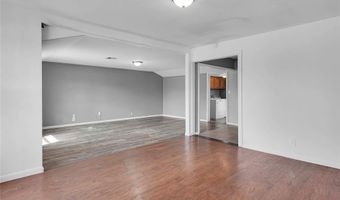 1217 E Cherry St, Altus, OK 73521