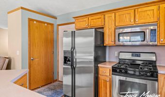 10738 Douglas Dr, Allendale, MI 49401