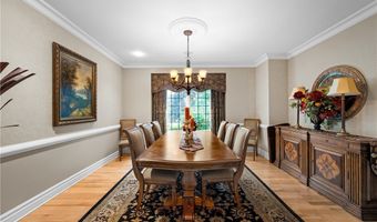 47 Nature Cove Ct, Amherst, NY 14221