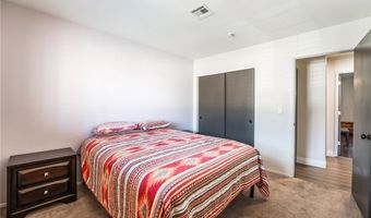 1251 Los Meadows Dr, Las Vegas, NV 89110