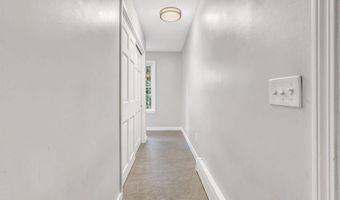 212 Vickery Rd, Auburn, ME 04210