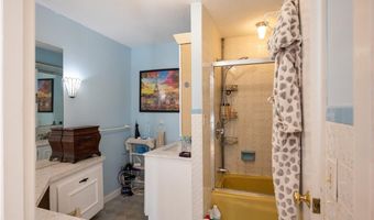 711 Black Plain Rd, North Smithfield, RI 02896