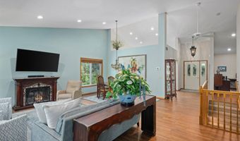12755 Falcon Ct, Apple Valley, MN 55124