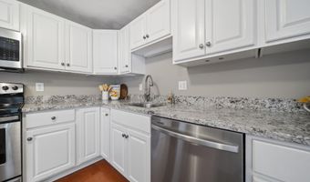 2 Taylor Mill Rd 1, Atkinson, NH 03811