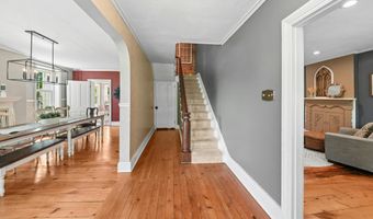 222 BASTIAN Ln, Allentown, PA 18104