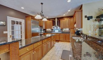 8 Meeting Rock Dr, Atkinson, NH 03811
