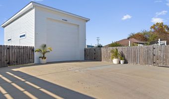 600 Beyer Dr, Bay St. Louis, MS 39520