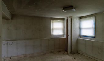 64 Perkins Ave, Cranston, RI 02910